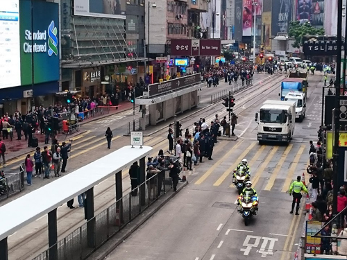 Hong Kong giải tán xong điểm biểu tình cuối ảnh 1